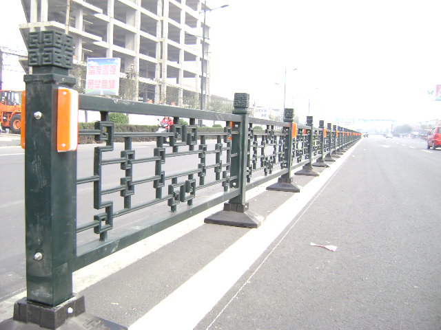 道路护栏