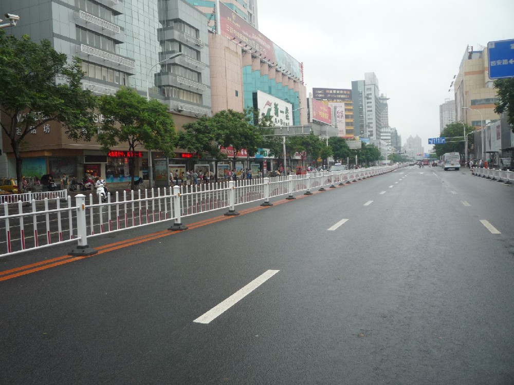 道路护栏
