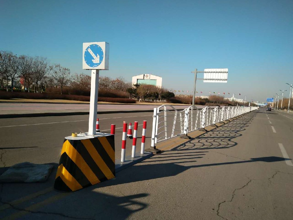 道路护栏