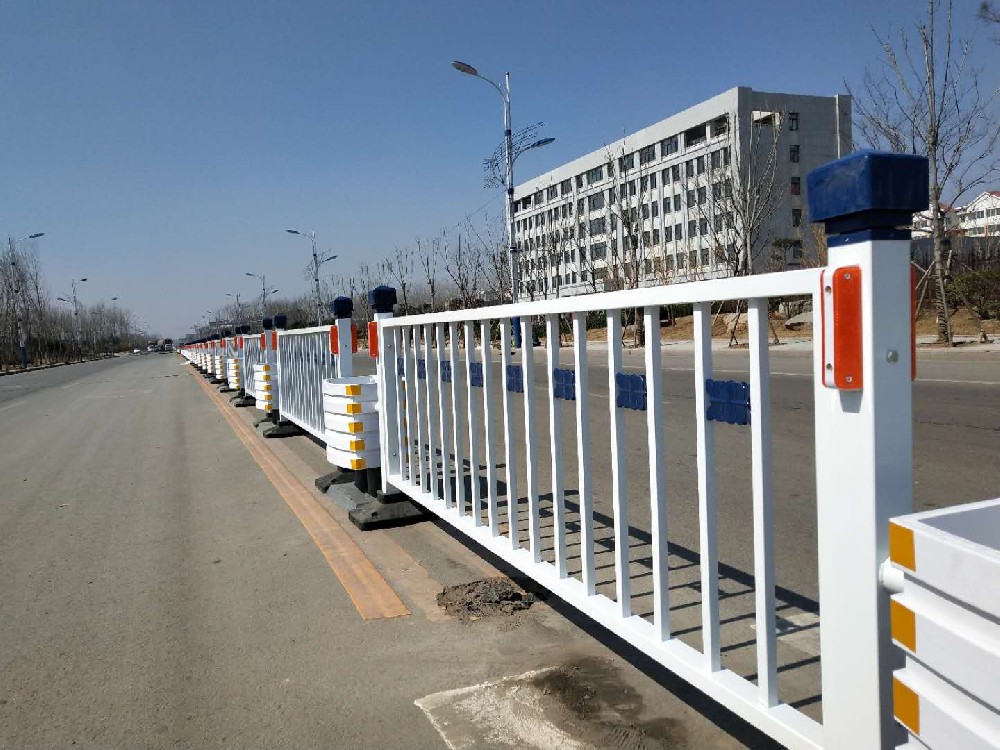 道路护栏