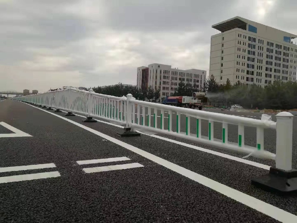 道路护栏