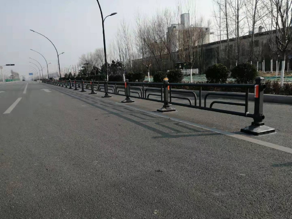 道路护栏
