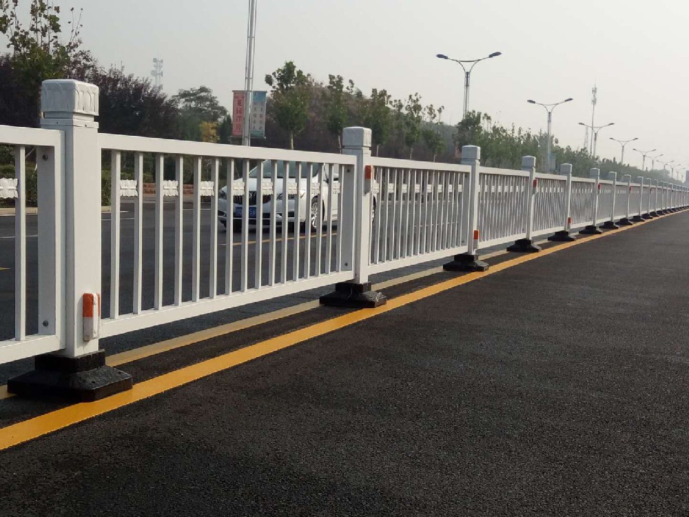 道路护栏