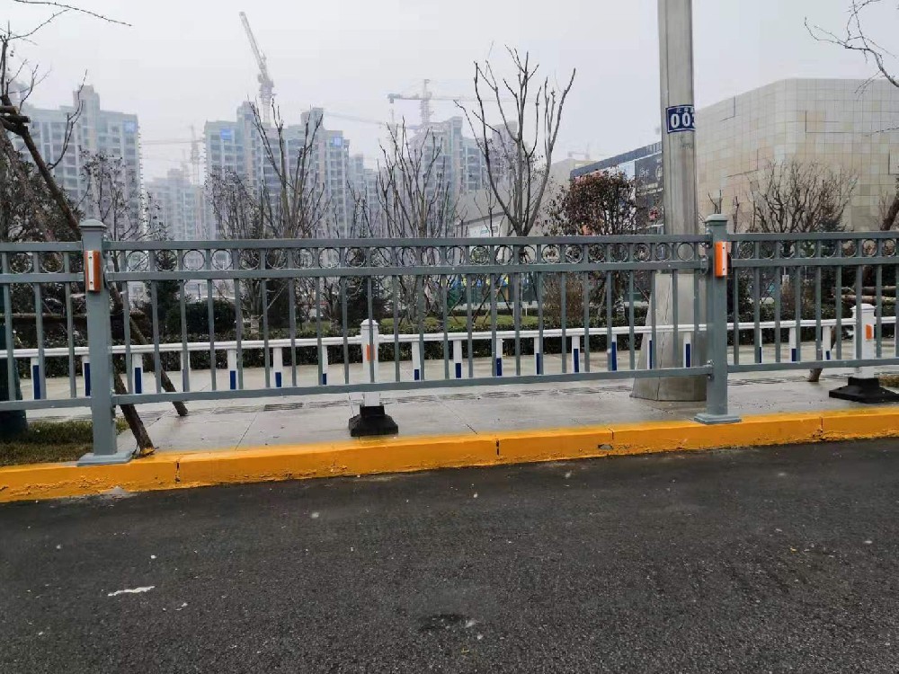 道路护栏